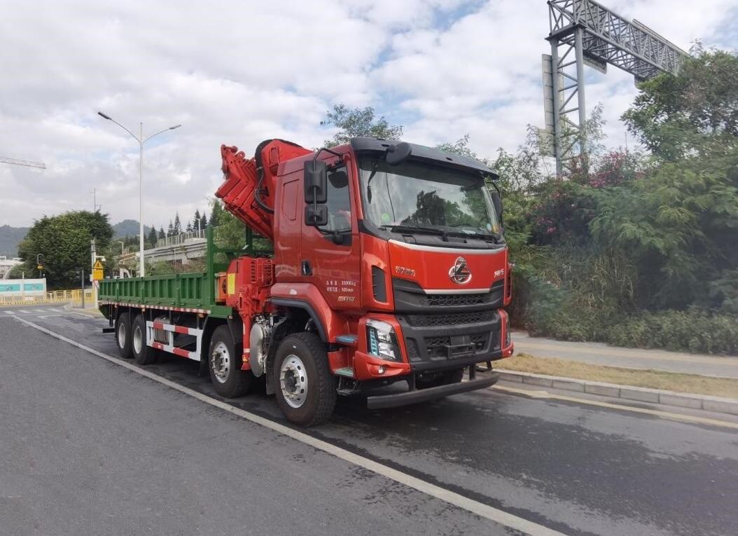 凌揚(yáng)牌LYP5311JSQLZ6隨車(chē)起重運(yùn)輸車(chē)公告圖片
