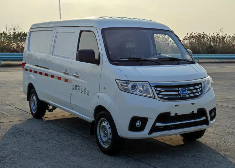 開沃牌NJL5027XXYEV1純電動(dòng)廂式運(yùn)輸車公告圖片