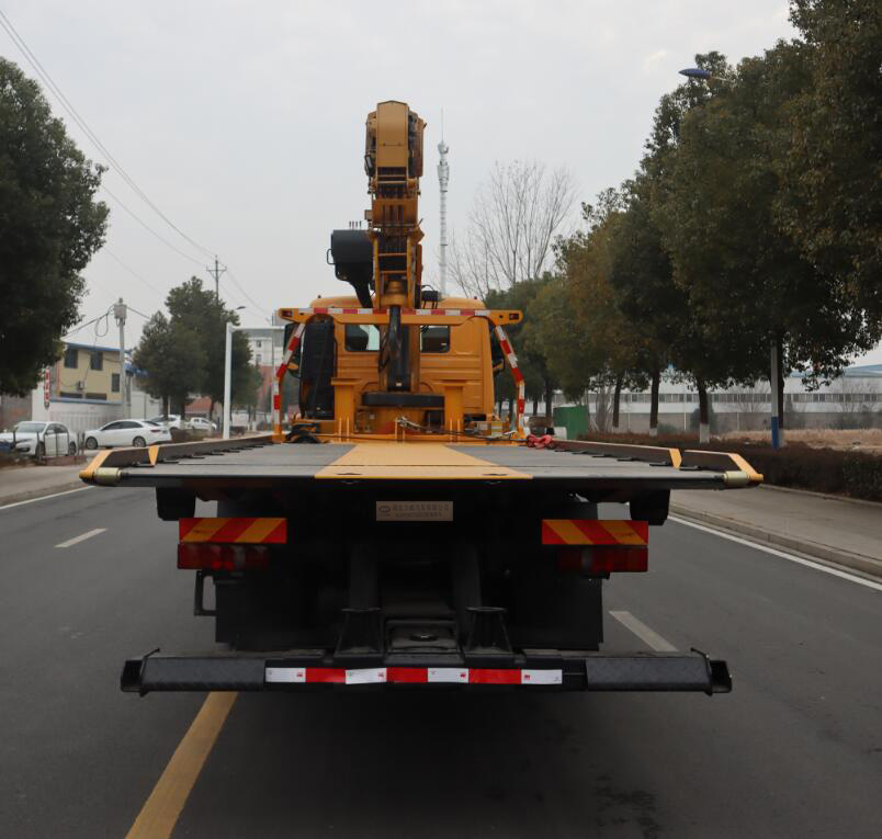 中汽力威牌HLW5182TQZ6Z清障車公告圖片