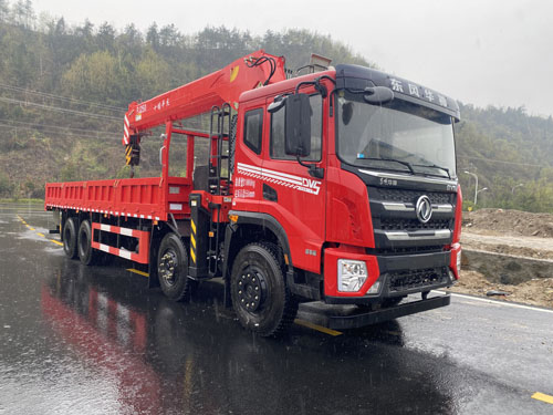 平杰牌HPJ5312JSQ隨車(chē)起重運(yùn)輸車(chē)公告圖片