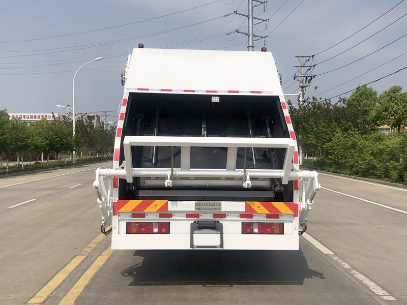 楚胜牌CSC5181ZYSZ6压缩式垃圾车公告图片