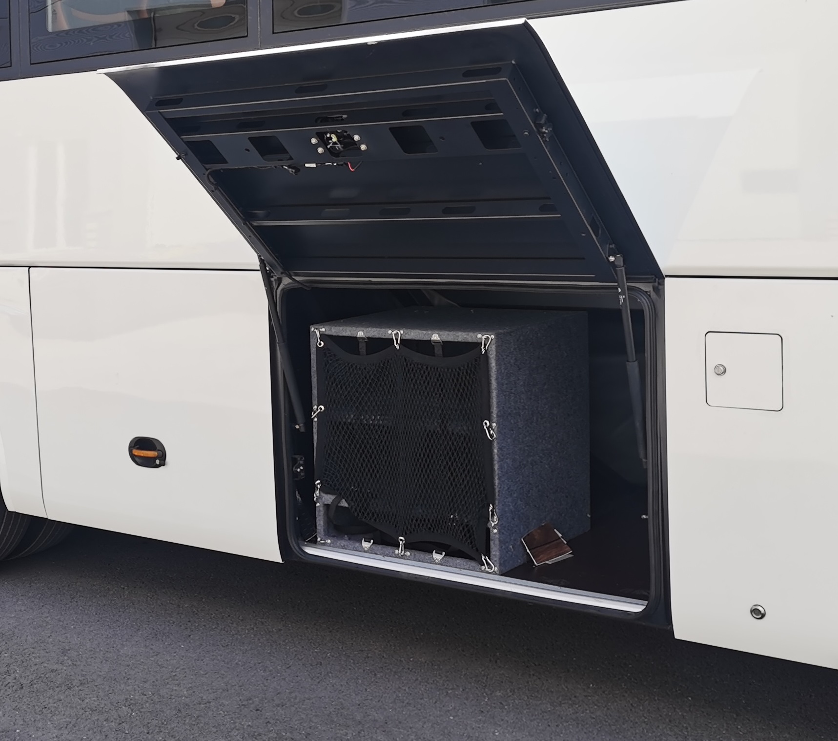 宇通牌ZK5130XYBD61運(yùn)兵車(chē)公告圖片