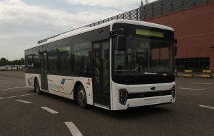 纯电动低入口城市客车