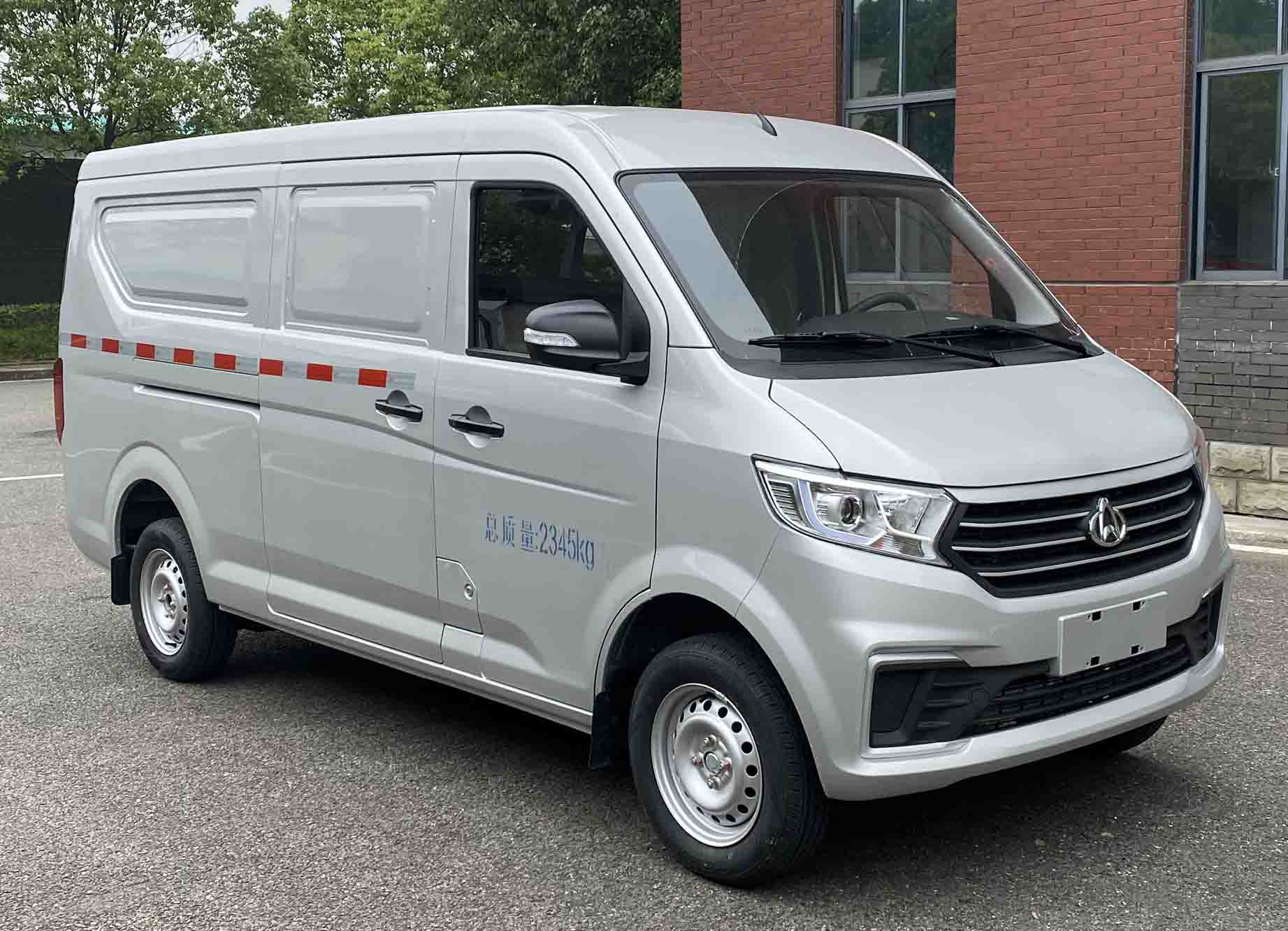 長(zhǎng)安牌SC5021XXYVQ6BD廂式運(yùn)輸車公告圖片