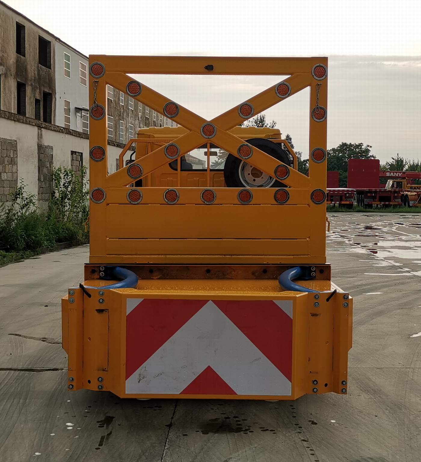 悍拓牌JSH5043TFZ防撞緩沖車公告圖片