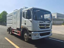 吸尘车