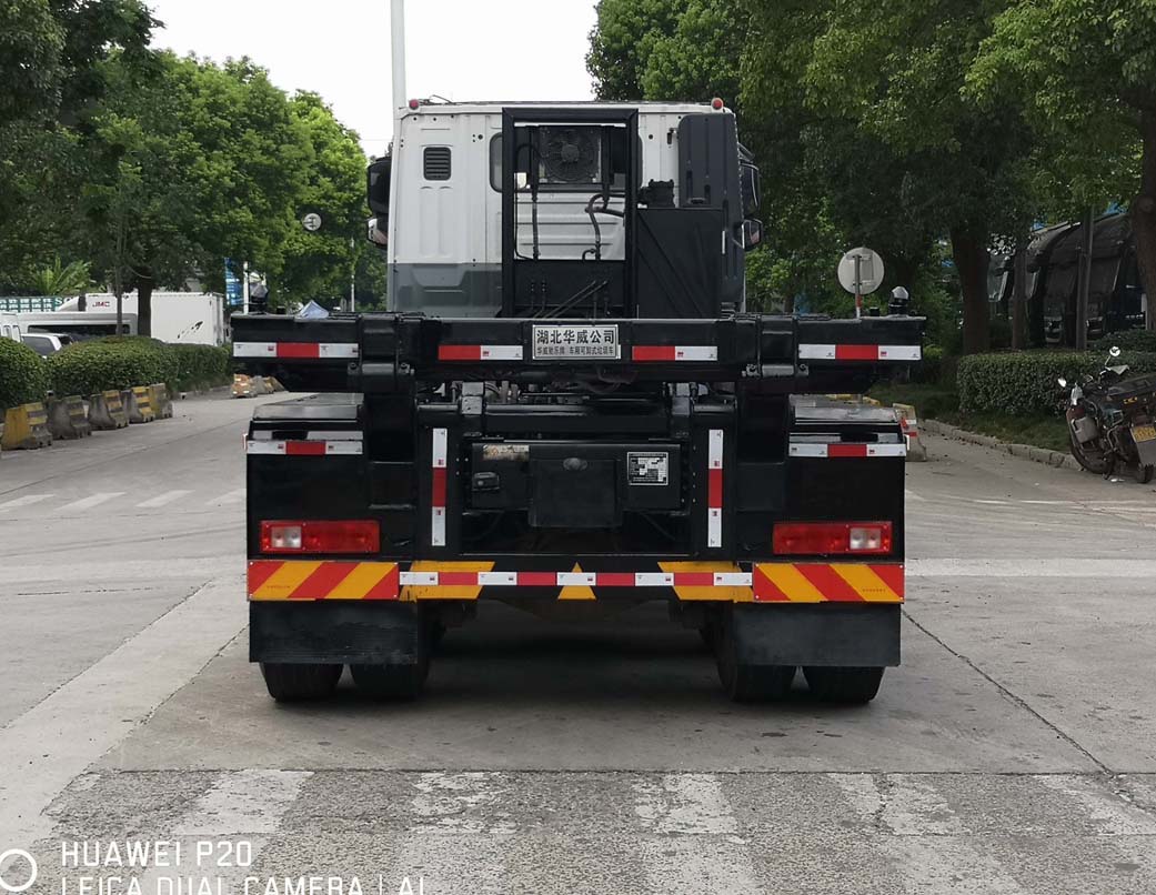 華威馳樂牌SGZ5310ZXXCQ6車廂可卸式垃圾車公告圖片