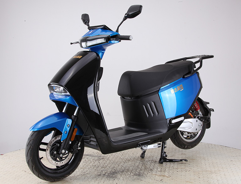 奥古利亚牌AG4000DT电动两轮摩托车公告图片