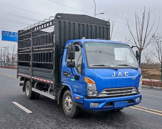 江淮牌HFC5041CCYP23K1C7S倉柵式運(yùn)輸車公告圖片