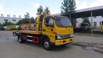 清障车