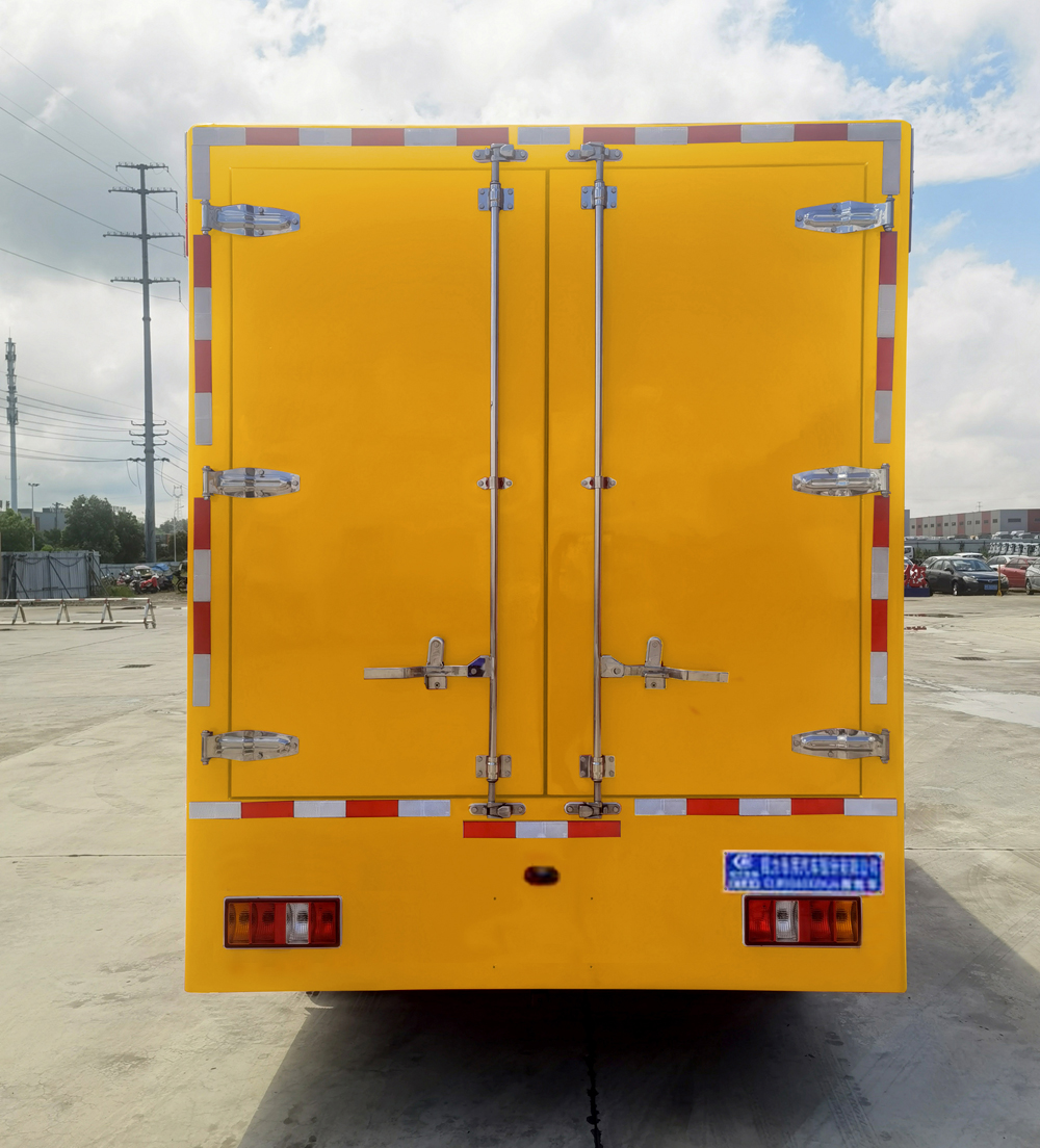 程力威牌CLW5060XXHJ6救險(xiǎn)車公告圖片