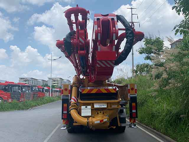 三一牌SYM5440THBFS混凝土泵車公告圖片