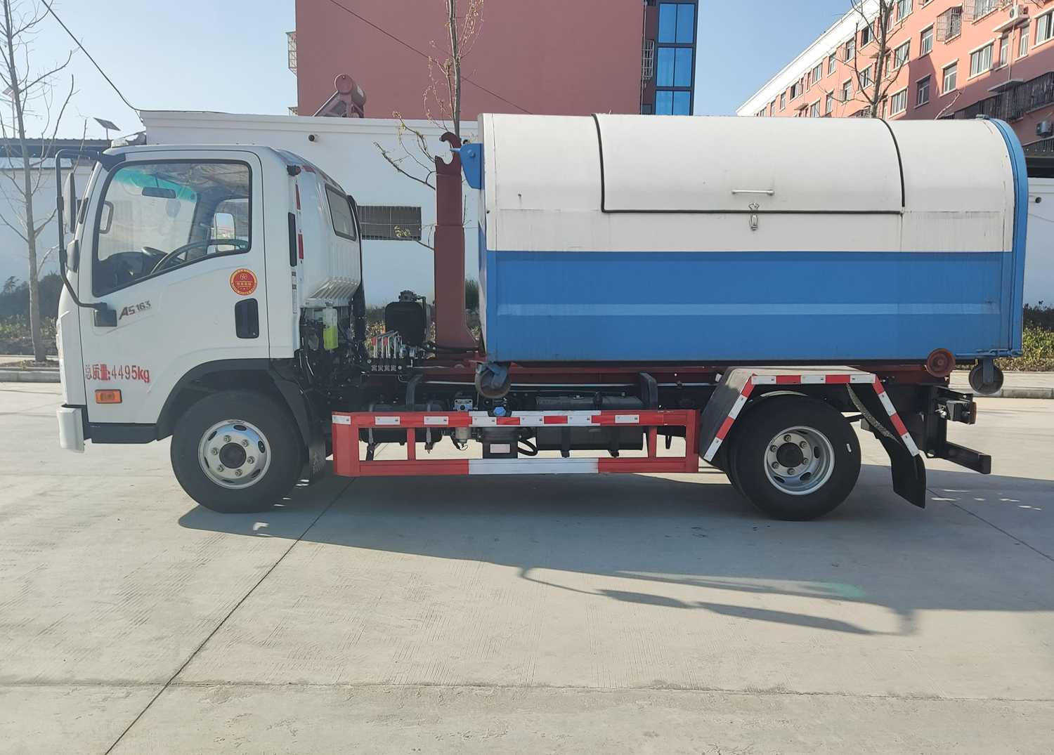 瑞力星牌RLQ5042ZXXCG6車廂可卸式垃圾車公告圖片