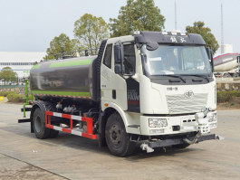 洒水车