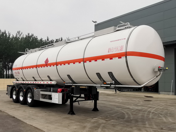 永强牌12.1米32.3吨3轴易燃液体罐式运输半挂车(YQ9400GRYCY1N)