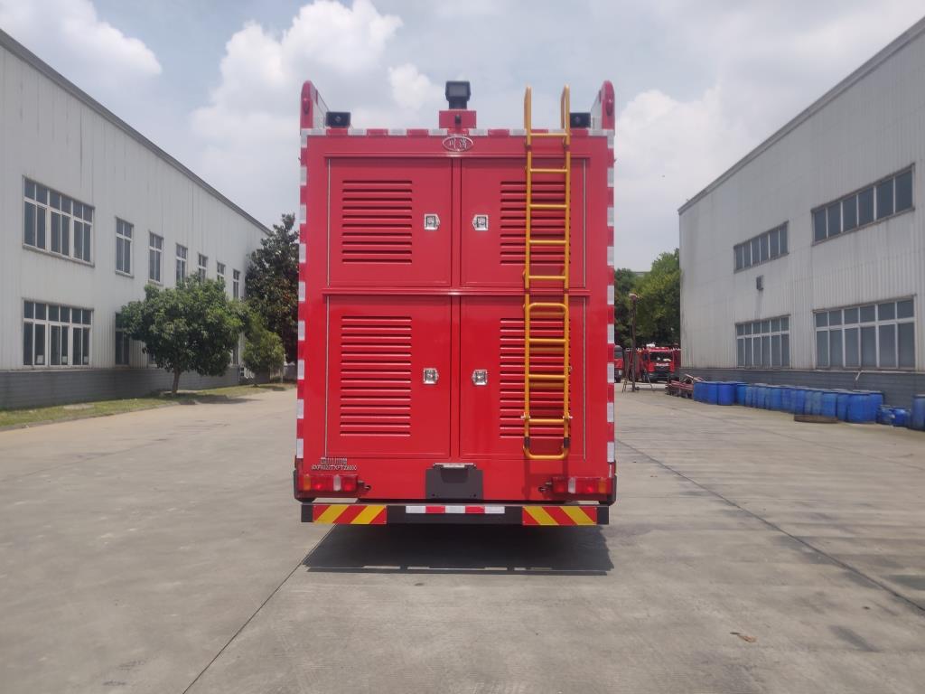 川消牌SXF5222TXFTZ6000通信指揮消防車公告圖片