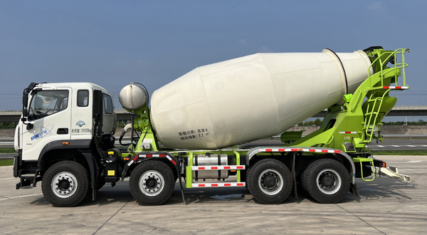 雷薩牌BJ5311GJB-MD混凝土攪拌運(yùn)輸車公告圖片