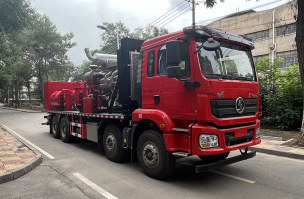 压裂车