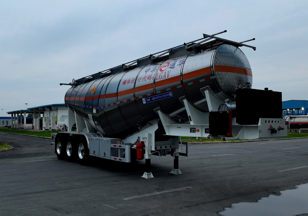 通华牌11.2米31.5吨3轴氧化性物品罐式运输半挂车(THT9405GYWDT25A)