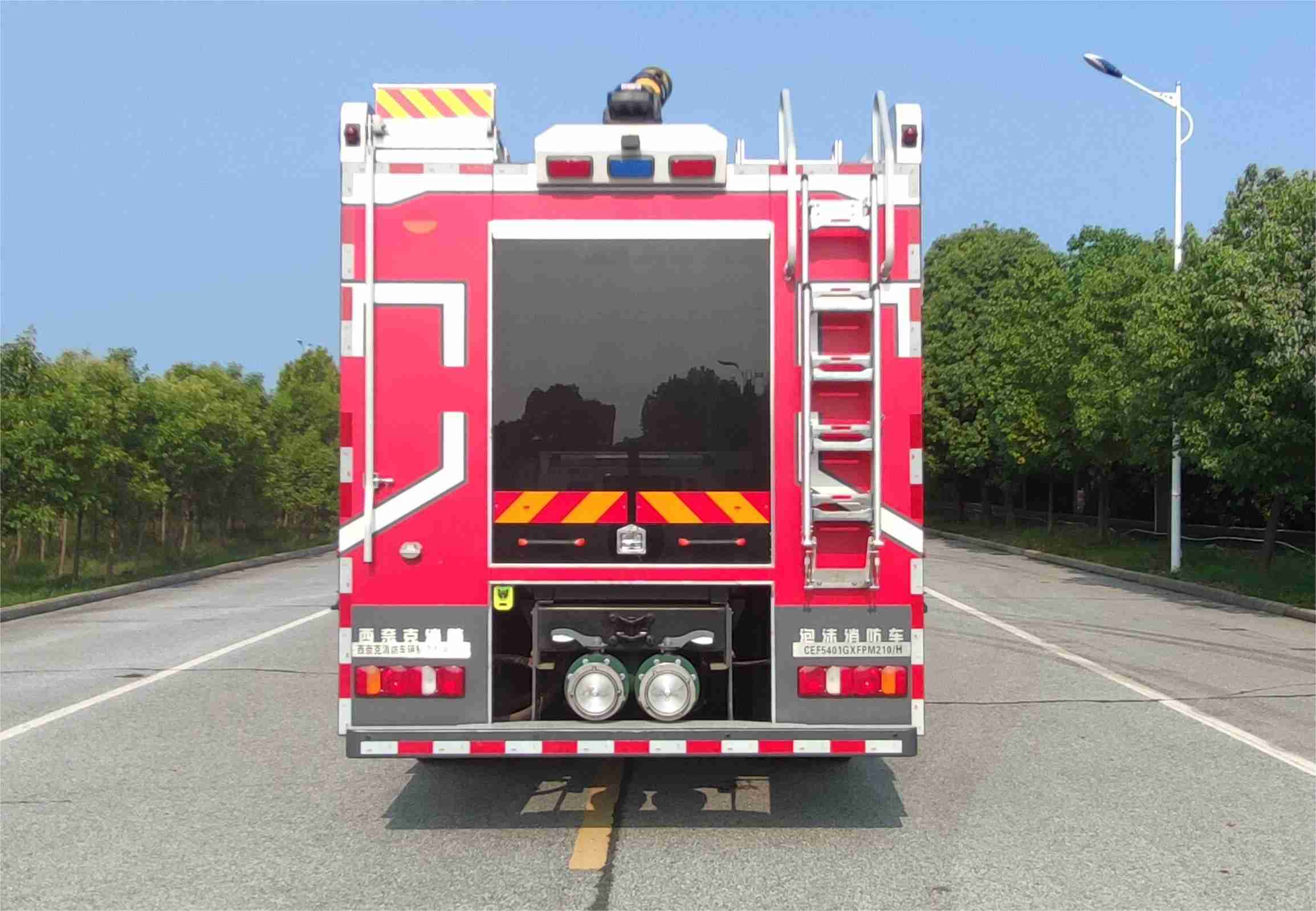西奈克牌CEF5401GXFPM210/H泡沫消防车公告图片