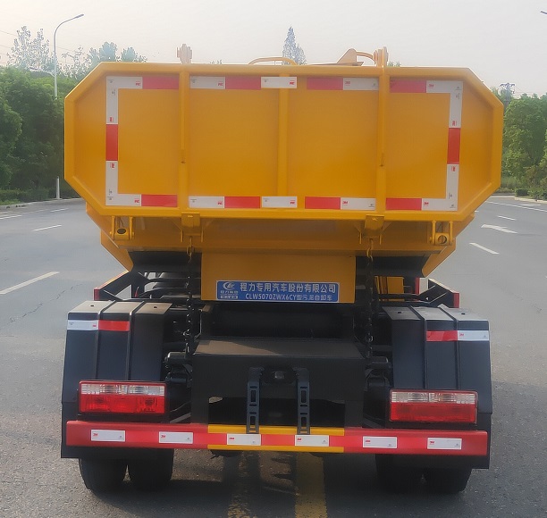 程力威牌CLW5070ZWX6CY污泥自卸车公告图片