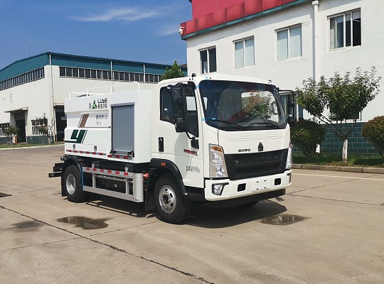 綠葉牌JYJ5107GQXEV純電動(dòng)下水道疏通清洗車公告圖片