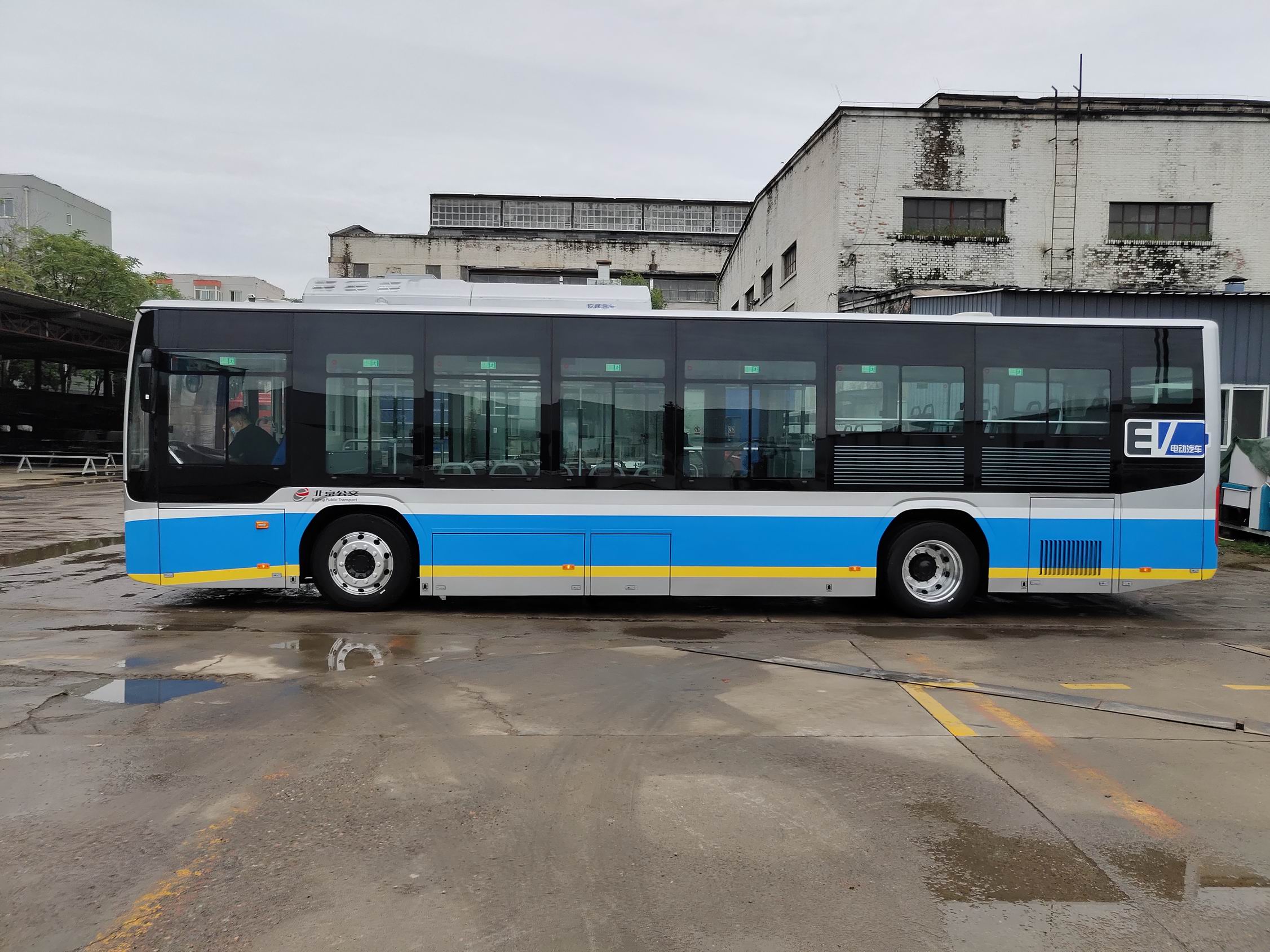 福田牌BJ6109EVCA-N2纯电动低入口城市客车公告图片