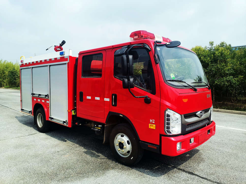 西奈克牌CEF5070GXFSG30/F水罐消防车