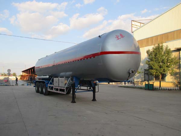 正康宏泰牌13米25.1吨3轴液化气体运输半挂车(HHT9401GYQ)