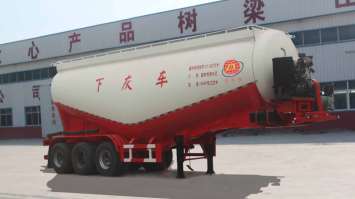 下灰半挂车
