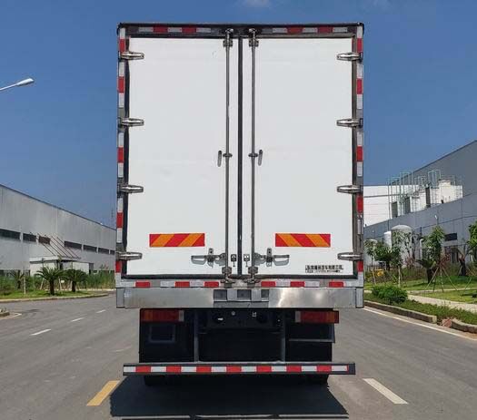 乘龍牌LZ5250XLCH5CC1冷藏車公告圖片