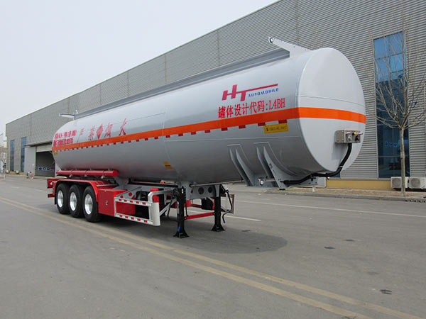 冀宁宏泰牌11.9米32.7吨3轴易燃液体罐式运输半挂车(NHT9403GRY)