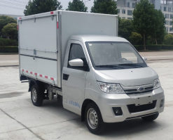 翼开启厢式车