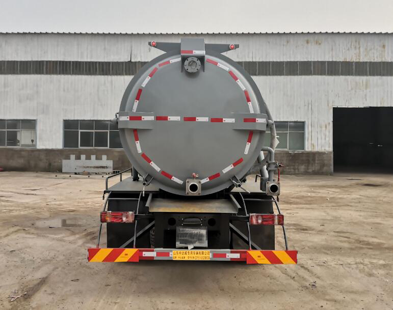 中達(dá)威牌CFY5160GXW6DF吸污車公告圖片