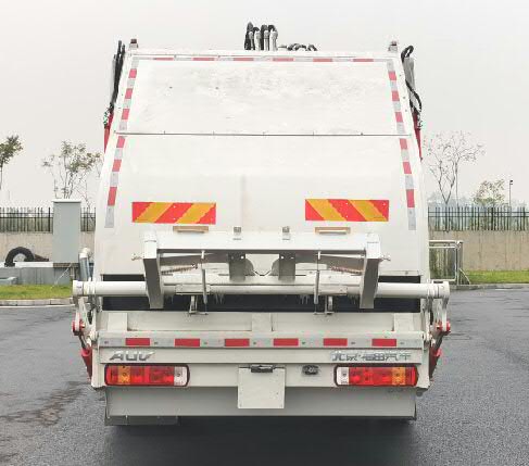 福田牌BJ5183ZYSEV-H1纯电动压缩式垃圾车公告图片