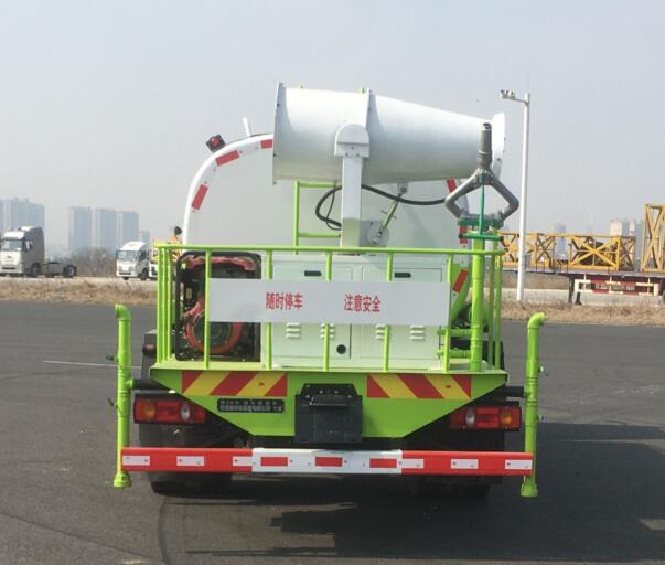 東風(fēng)牌DFV5121GPSGP6D綠化噴灑車公告圖片