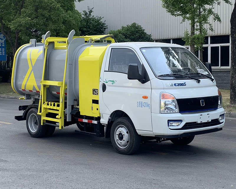 XGH5040ZZZYBEV型纯电动自装卸式垃圾车图片