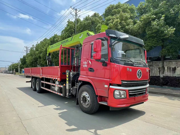 陜汽牌SXD5259JSQ4A隨車起重運(yùn)輸車公告圖片