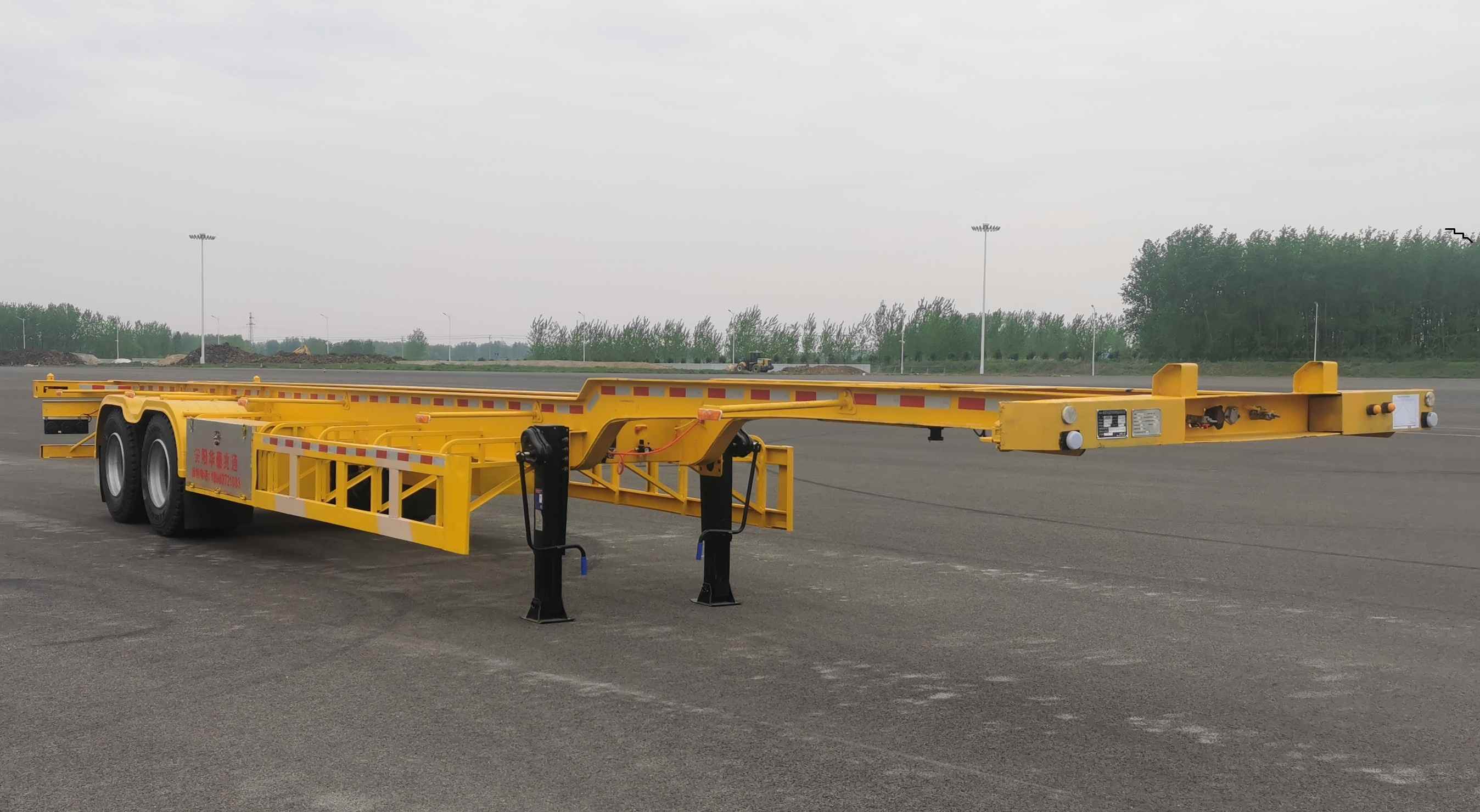 华泰兆通牌14米30.9吨2轴集装箱运输半挂车(AZT9340TJZ)