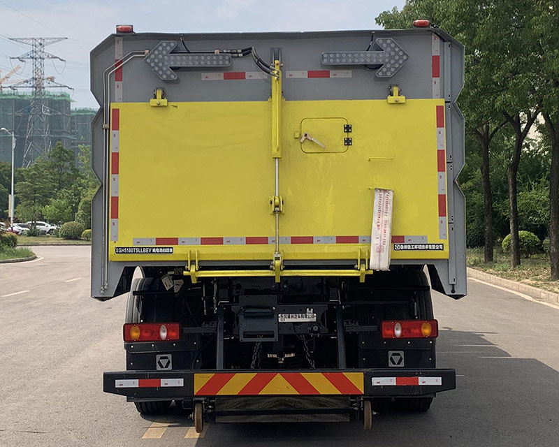 徐工牌XGH5180TSLLBEV纯电动扫路车公告图片
