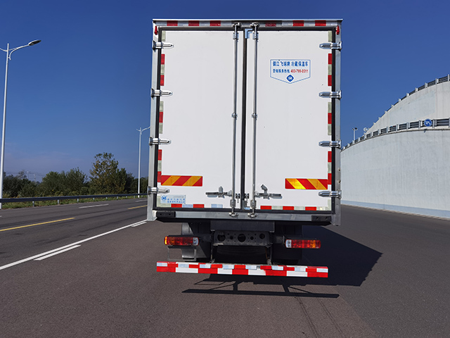 飛球牌ZJL5187XLCZ6冷藏車(chē)公告圖片