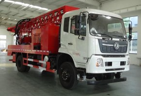 钻机车