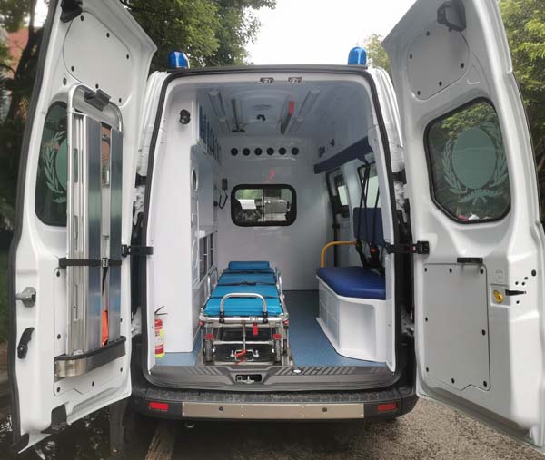 藍港牌XLG5042XJHC6救護車公告圖片