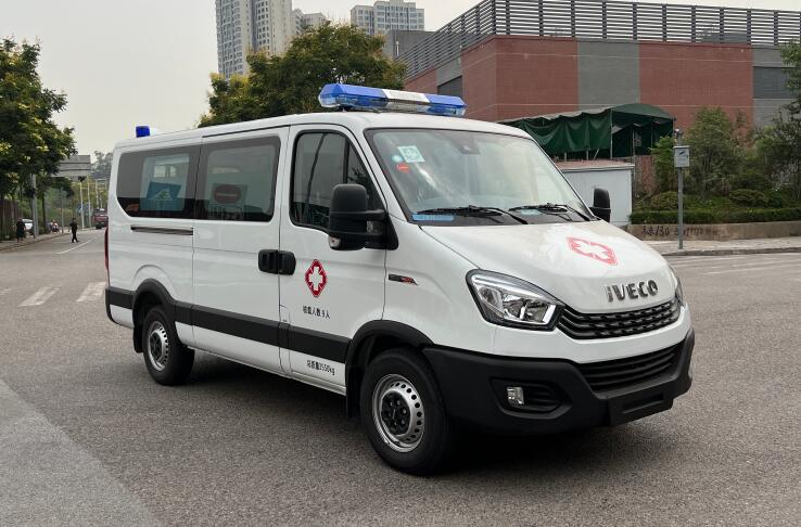 新逾捷牌XYT5048XJHNJ3救护车图片