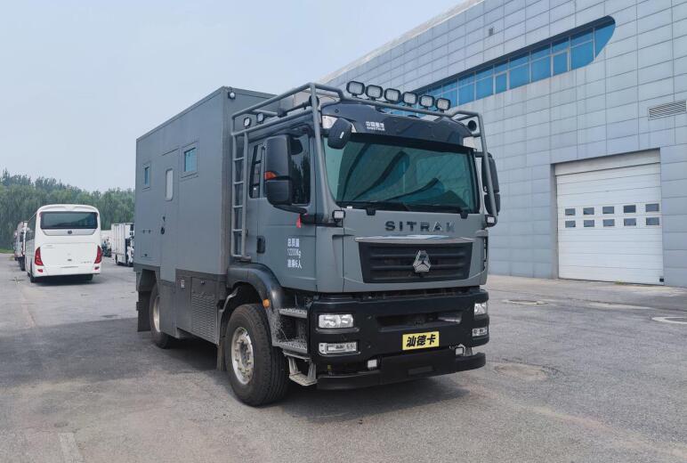 風(fēng)華牌FH5120XLJ旅居車公告圖片