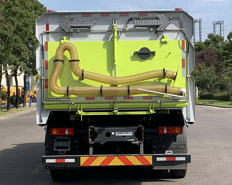 徐工牌XGH5180TXCLBEV純電動(dòng)吸塵車公告圖片