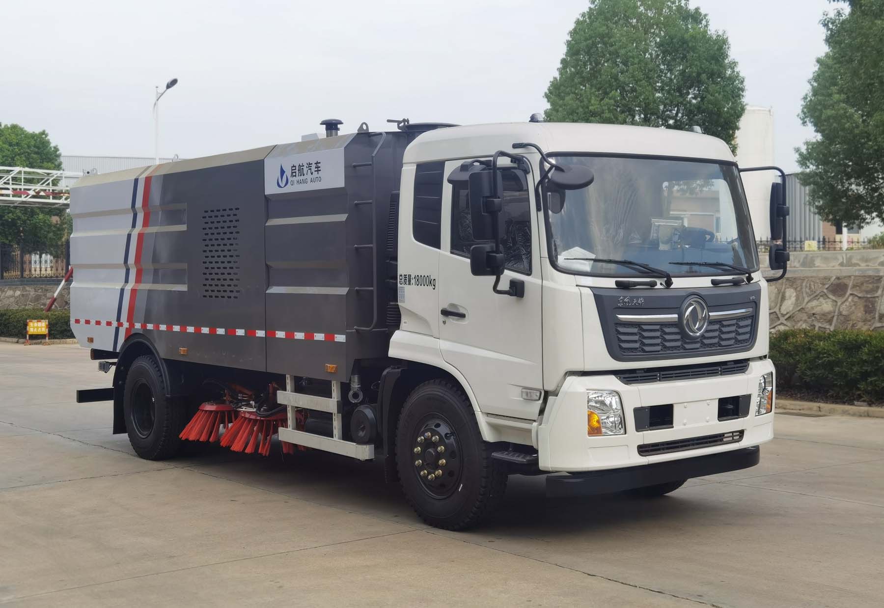 启敬牌QHV5186TSLDF6扫路车公告图片