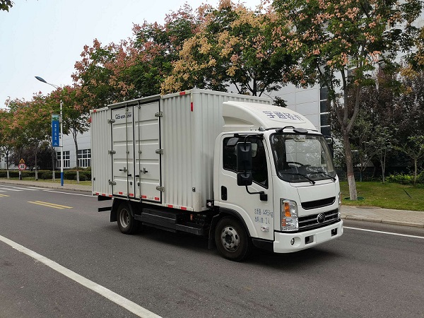 宇通牌ZKH5043XXYBEV11純電動(dòng)廂式運(yùn)輸車公告圖片