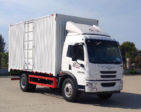 解放牌CA5180XXYPK62L4E6A85廂式運(yùn)輸車(chē)公告圖片