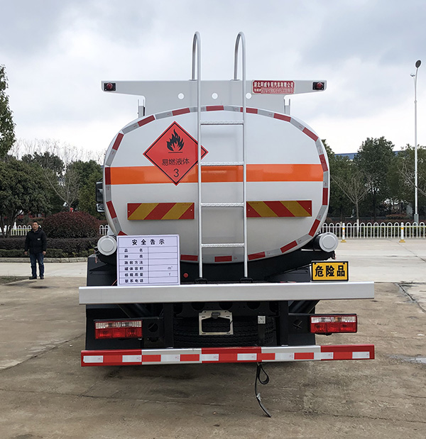 專威牌HTW5180GYYE6運油車公告圖片